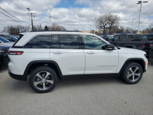 new 2025 Jeep Grand Cherokee car, priced at $42,795