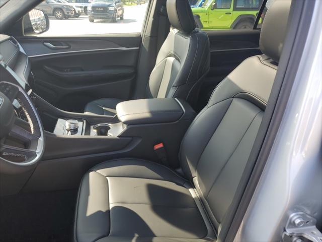new 2025 Jeep Grand Cherokee L car, priced at $43,646