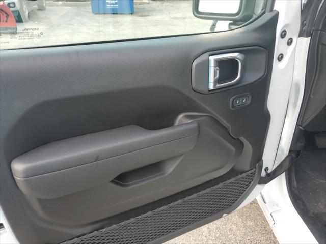 new 2025 Jeep Wrangler car, priced at $37,467