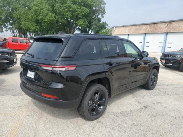 new 2025 Jeep Grand Cherokee car, priced at $45,956