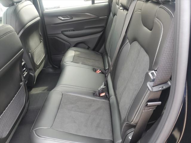 new 2025 Jeep Grand Cherokee car, priced at $45,956
