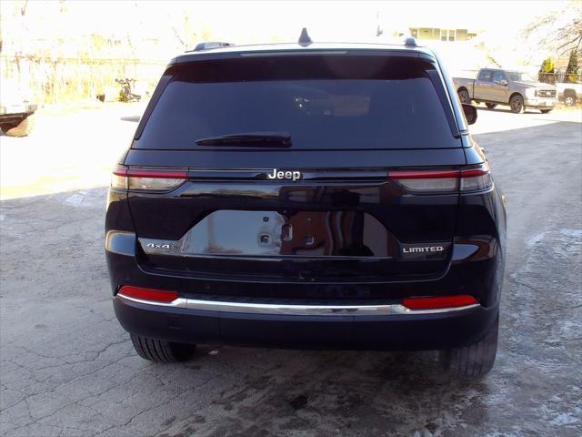 used 2022 Jeep Grand Cherokee car, priced at $33,470