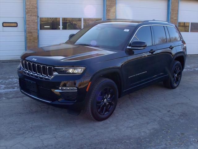 used 2022 Jeep Grand Cherokee car, priced at $33,470