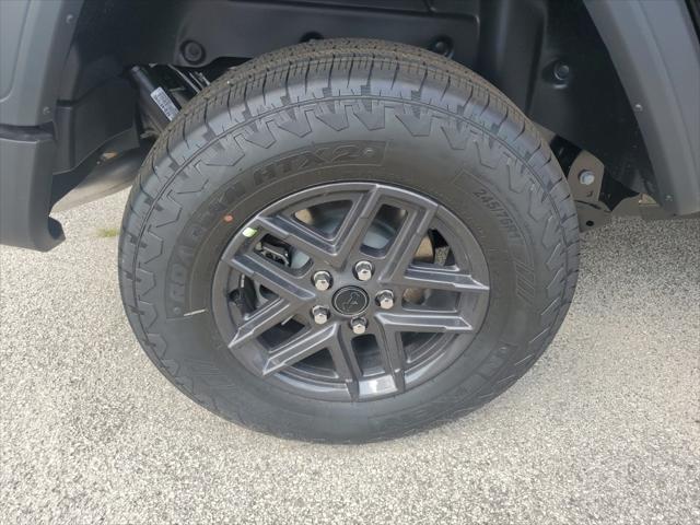 new 2025 Jeep Wrangler car, priced at $42,837