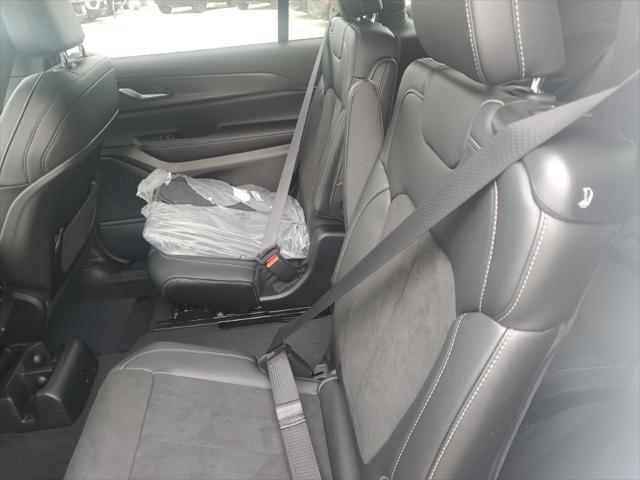 new 2025 Jeep Grand Cherokee L car, priced at $41,144