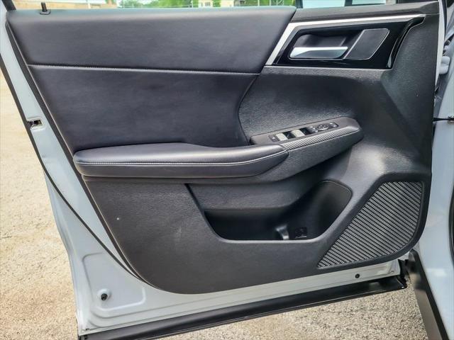 used 2023 Mitsubishi Outlander car, priced at $23,798