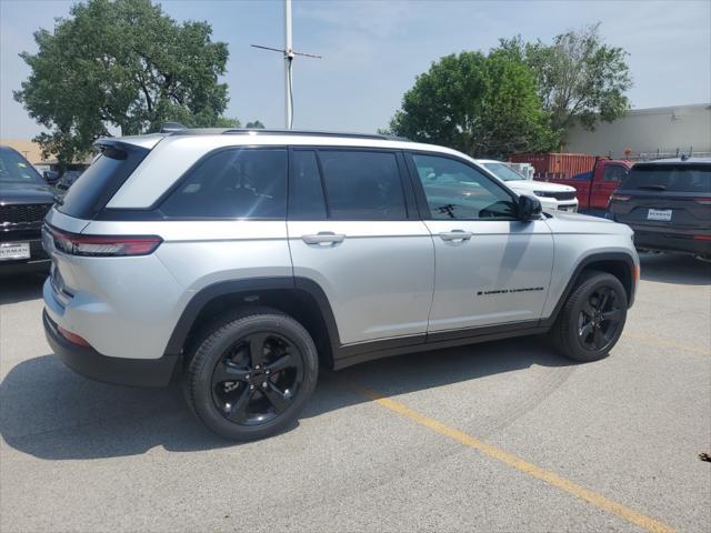 new 2025 Jeep Grand Cherokee car, priced at $46,044