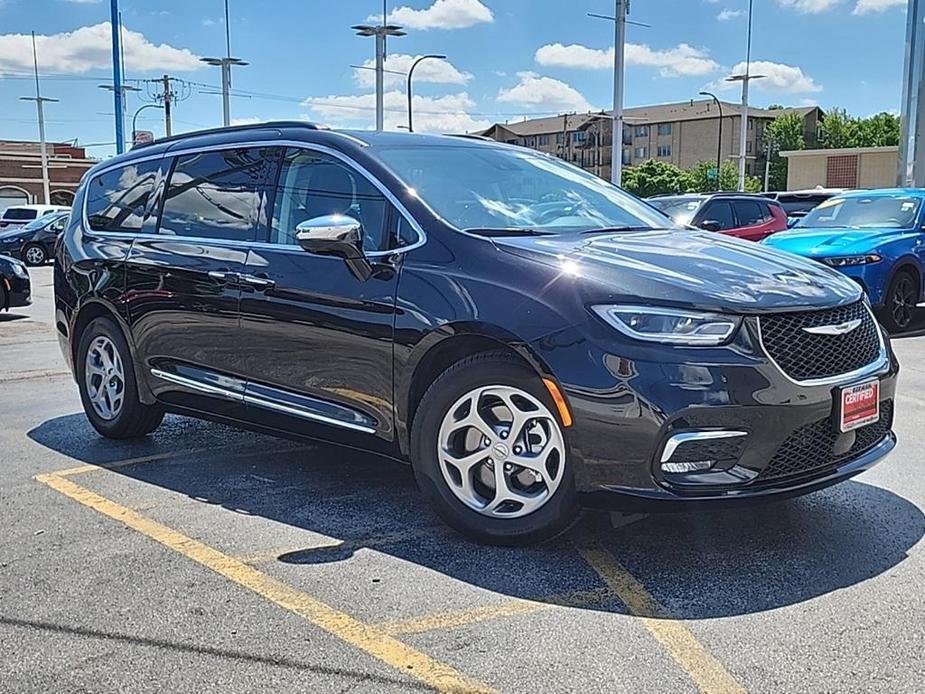 used 2023 Chrysler Pacifica car, priced at $40,500