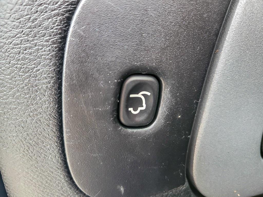 used 2016 Jeep Cherokee car, priced at $9,997