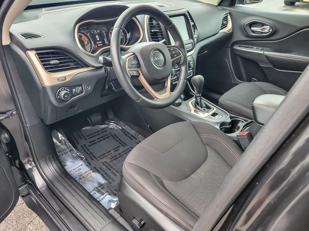 used 2016 Jeep Cherokee car, priced at $9,997