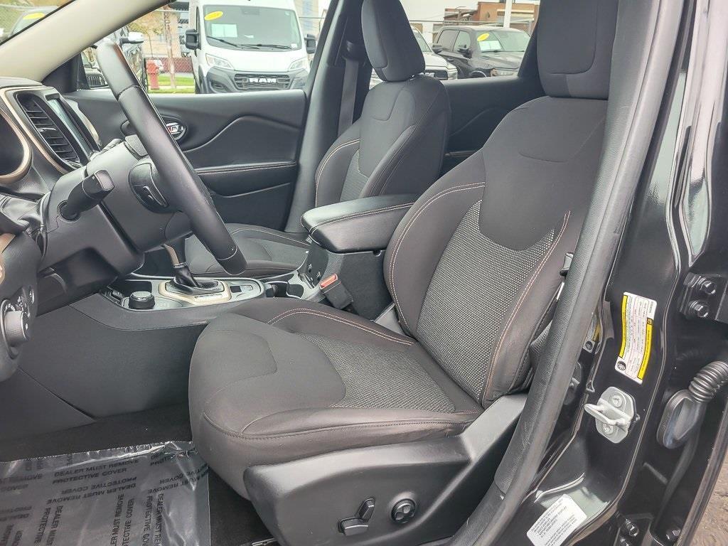 used 2016 Jeep Cherokee car, priced at $9,997