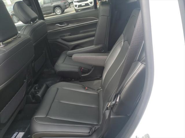 new 2025 Jeep Grand Cherokee L car, priced at $43,111
