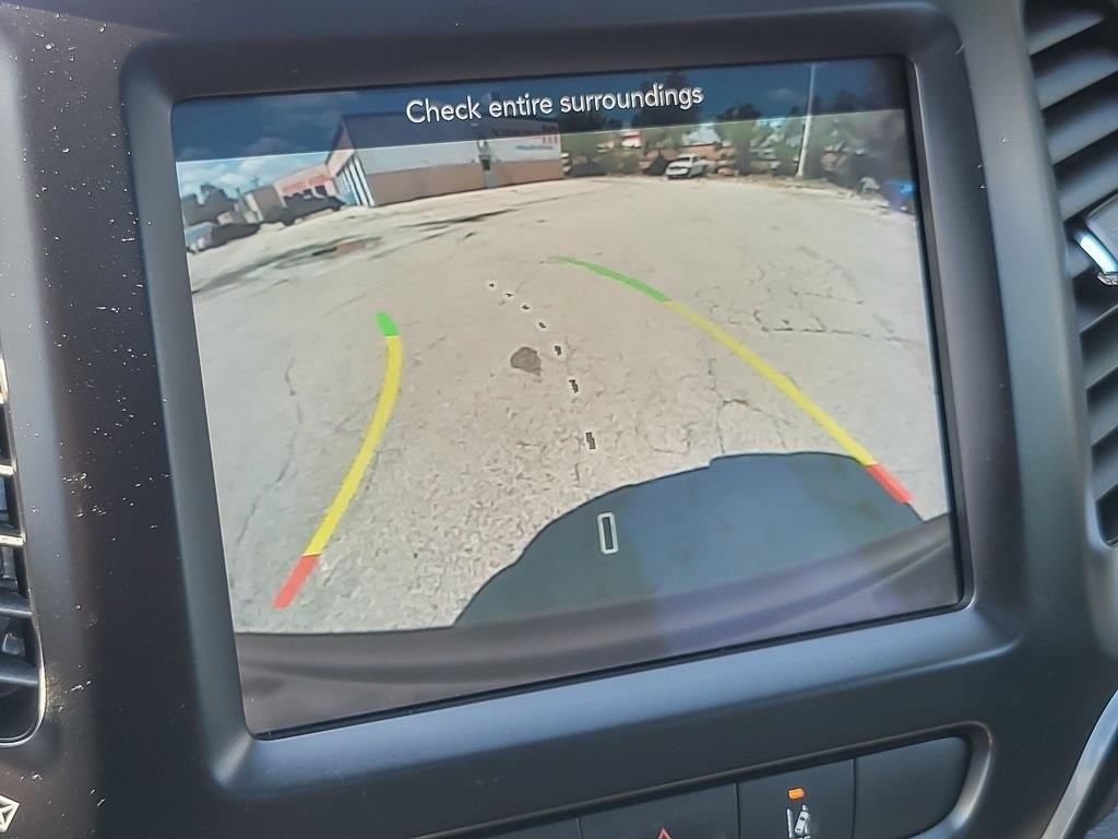 used 2021 Jeep Cherokee car, priced at $20,251
