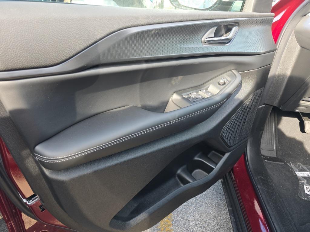 new 2025 Jeep Grand Cherokee car, priced at $45,842