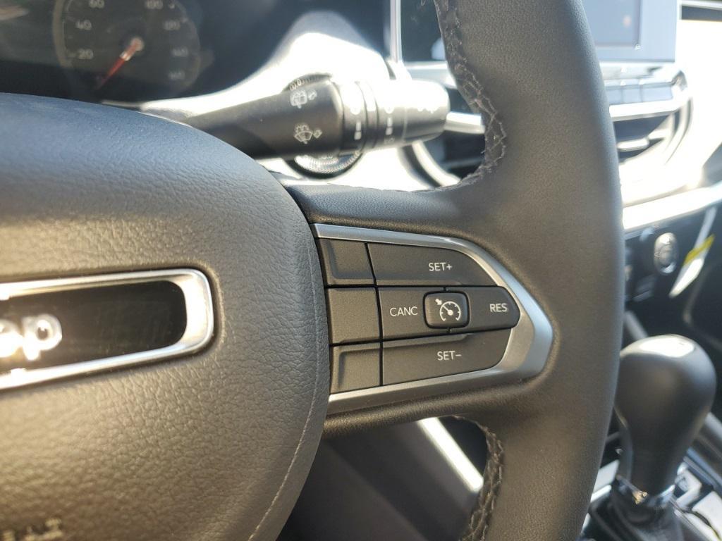 new 2025 Jeep Compass car, priced at $25,527