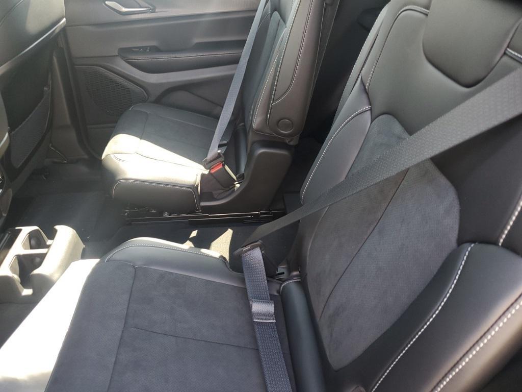 new 2025 Jeep Grand Cherokee L car, priced at $43,247