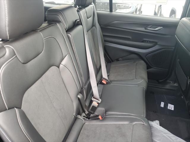 new 2025 Jeep Grand Cherokee L car, priced at $42,355