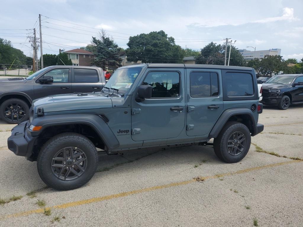new 2025 Jeep Wrangler car, priced at $43,191