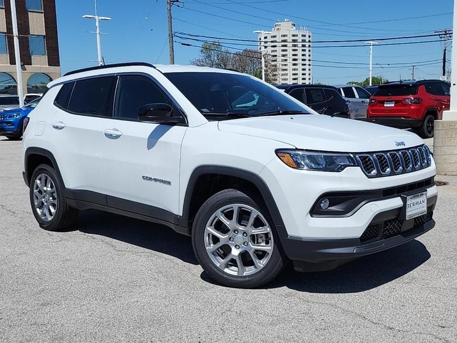 new 2024 Jeep Compass car, priced at $28,811