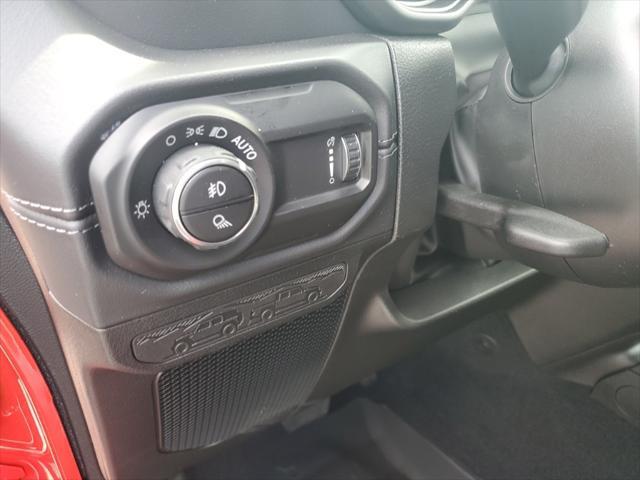 new 2025 Jeep Gladiator car, priced at $42,917