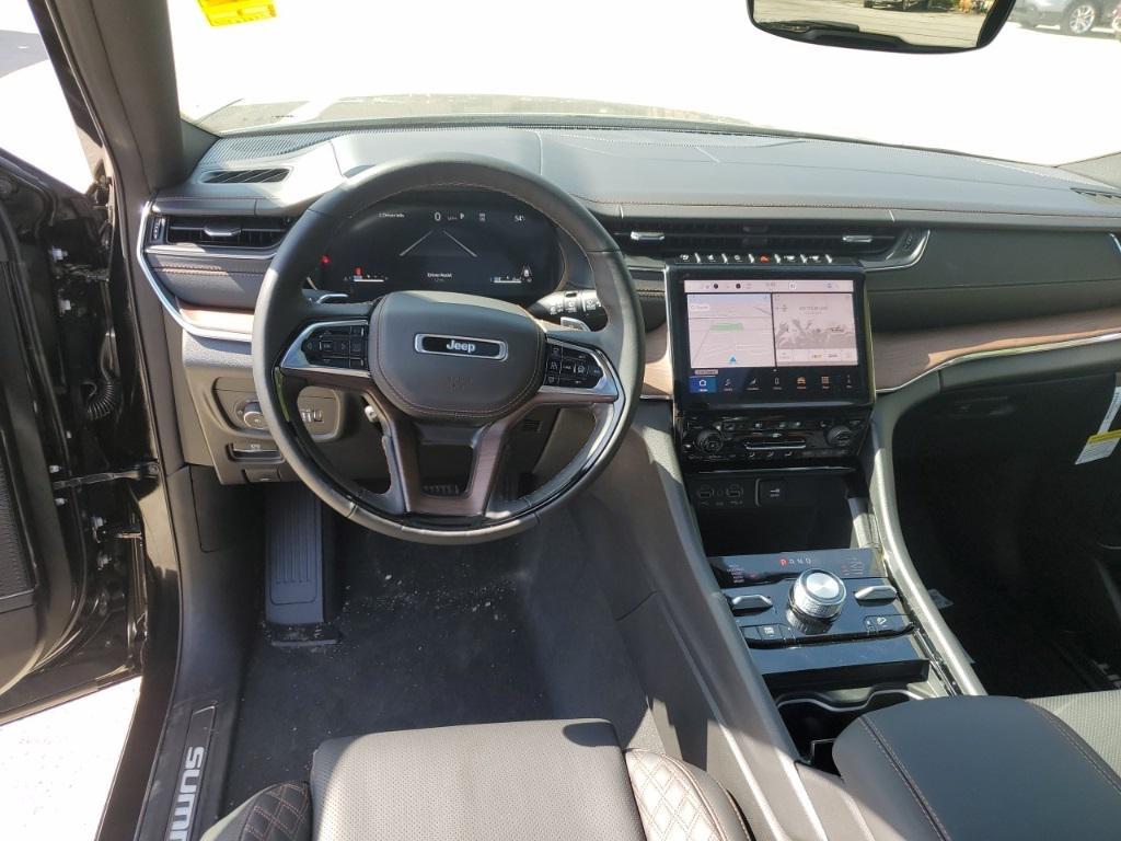 new 2025 Jeep Grand Cherokee car, priced at $56,231