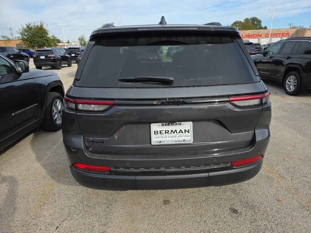 new 2025 Jeep Grand Cherokee car, priced at $44,716