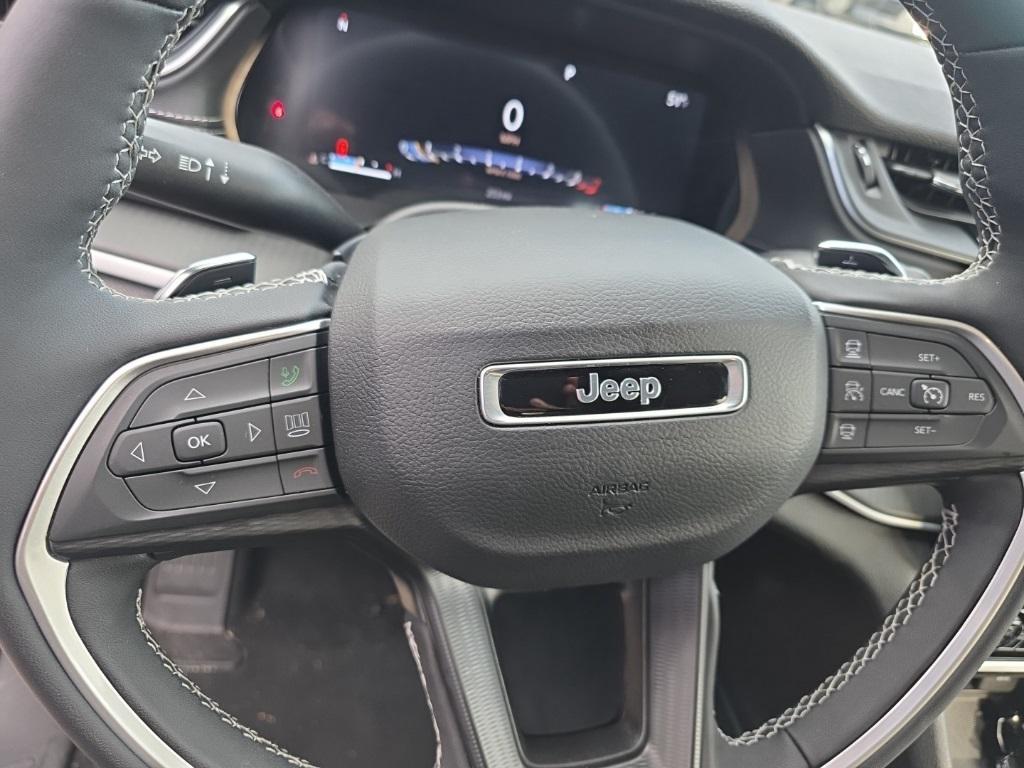 new 2025 Jeep Grand Cherokee car, priced at $44,716