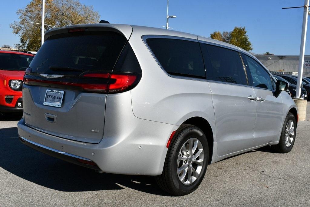 new 2023 Chrysler Pacifica car, priced at $48,730