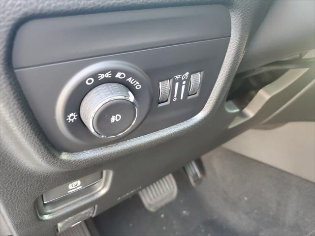 new 2025 Jeep Grand Cherokee car, priced at $46,234