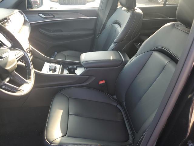 new 2025 Jeep Grand Cherokee car, priced at $46,234