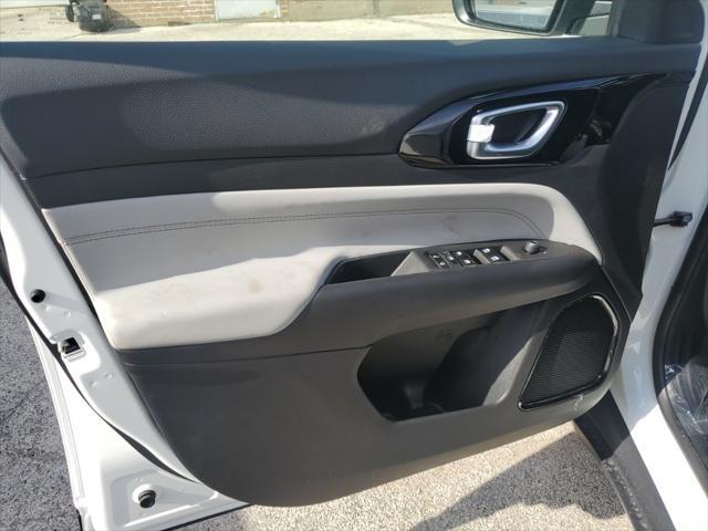 new 2025 Jeep Compass car, priced at $27,956