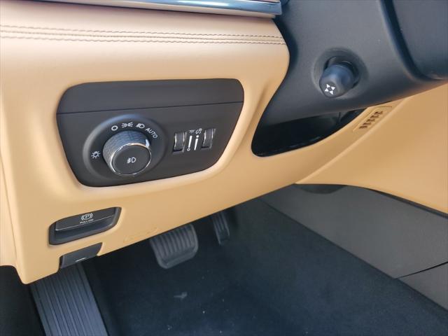 new 2025 Jeep Grand Cherokee car, priced at $57,270