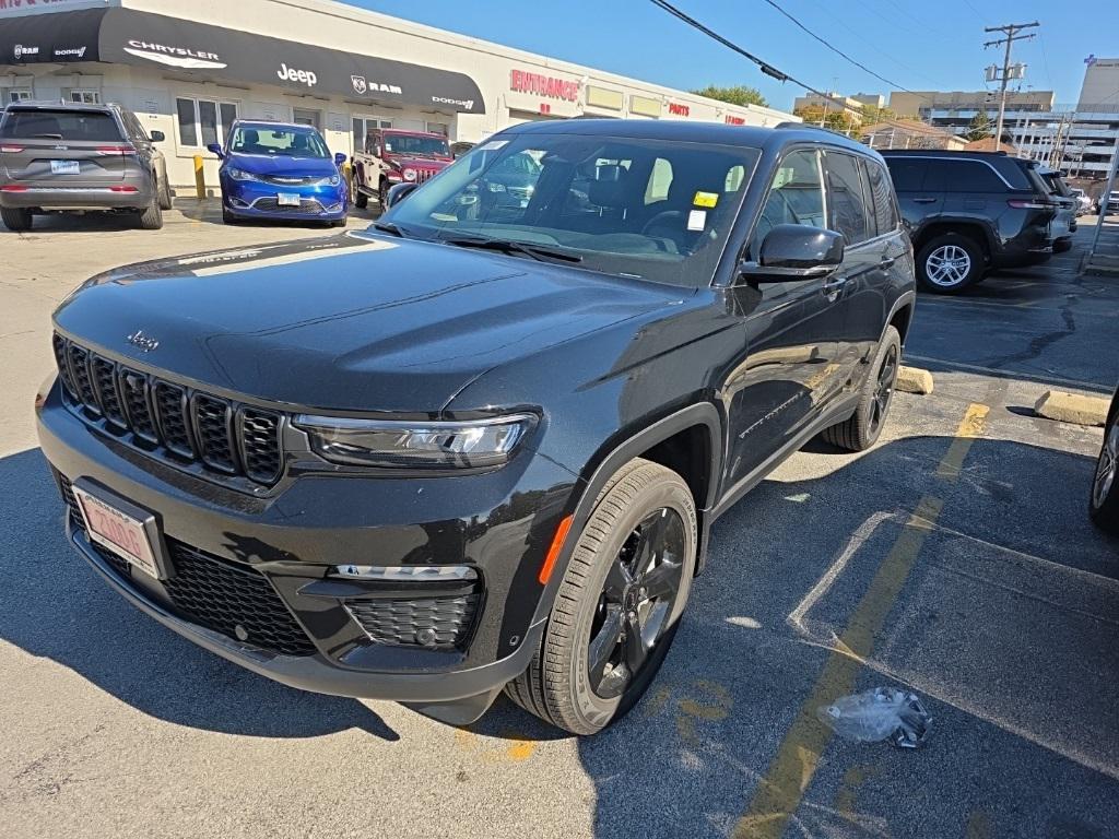new 2025 Jeep Grand Cherokee car, priced at $53,851