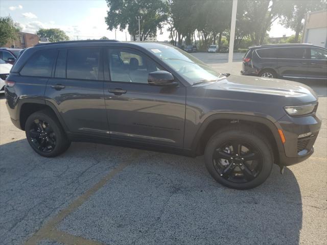new 2025 Jeep Grand Cherokee car, priced at $44,652