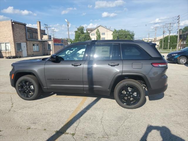 new 2025 Jeep Grand Cherokee car, priced at $44,652