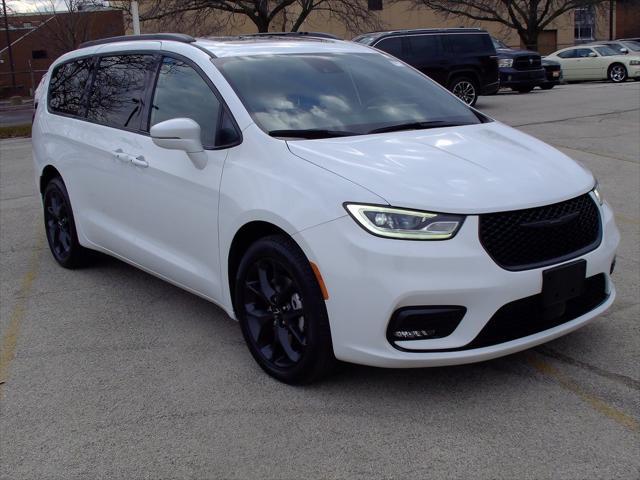 used 2021 Chrysler Pacifica car, priced at $29,920