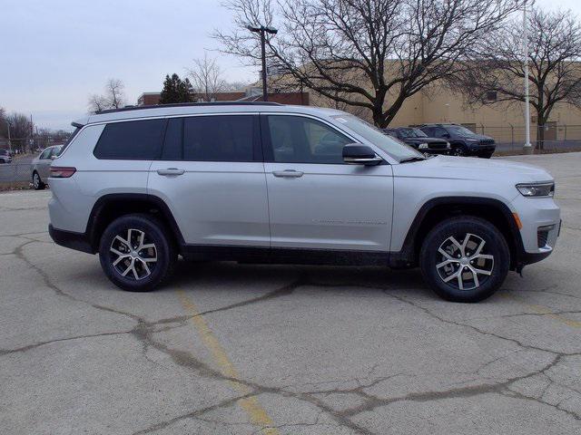 new 2025 Jeep Grand Cherokee L car, priced at $44,219