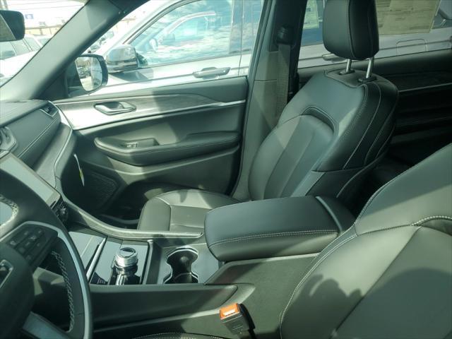 new 2025 Jeep Grand Cherokee L car, priced at $46,238