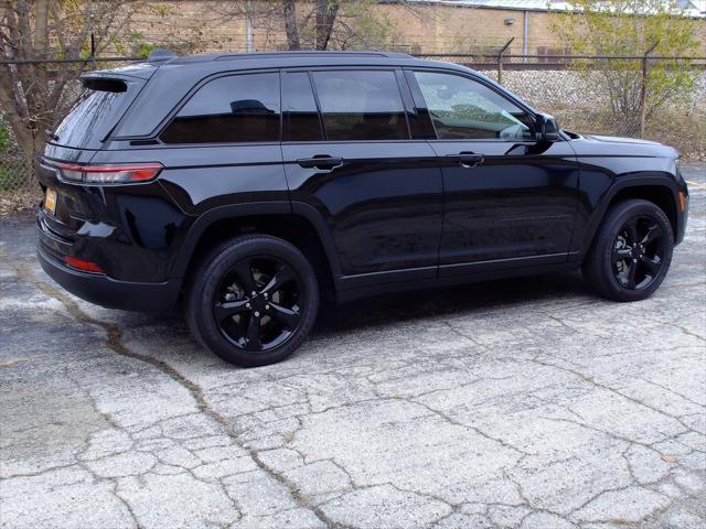 used 2022 Jeep Grand Cherokee car, priced at $28,977