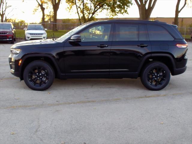 new 2025 Jeep Grand Cherokee car, priced at $40,773