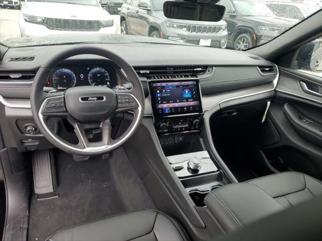 new 2025 Jeep Grand Cherokee car, priced at $41,256