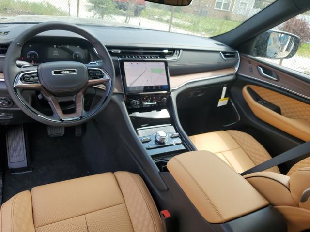 new 2025 Jeep Grand Cherokee car, priced at $53,683