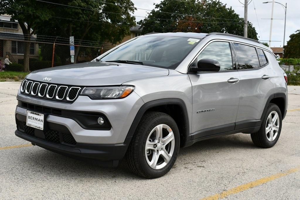 new 2024 Jeep Compass car, priced at $30,001