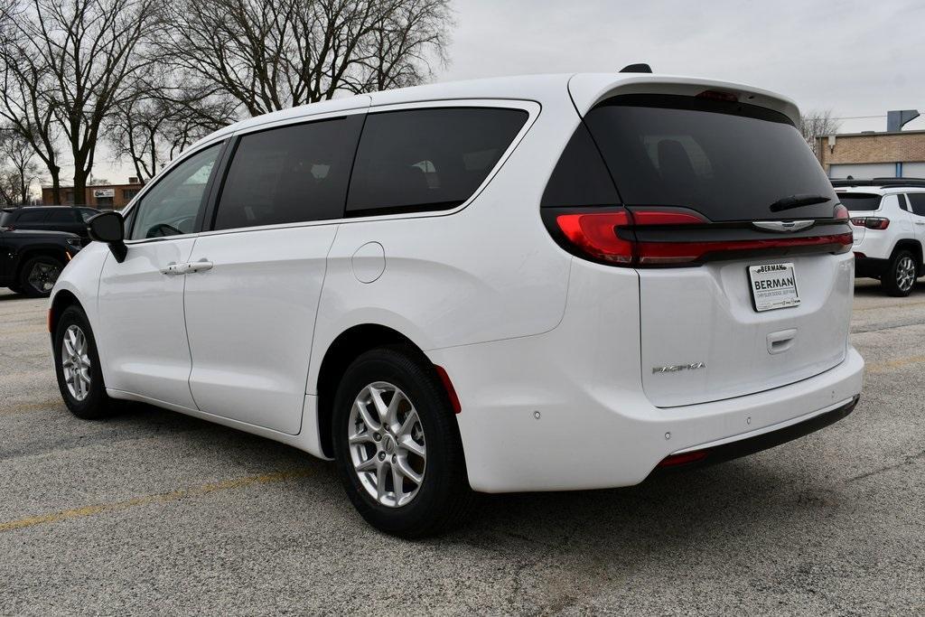 new 2024 Chrysler Pacifica car, priced at $41,147