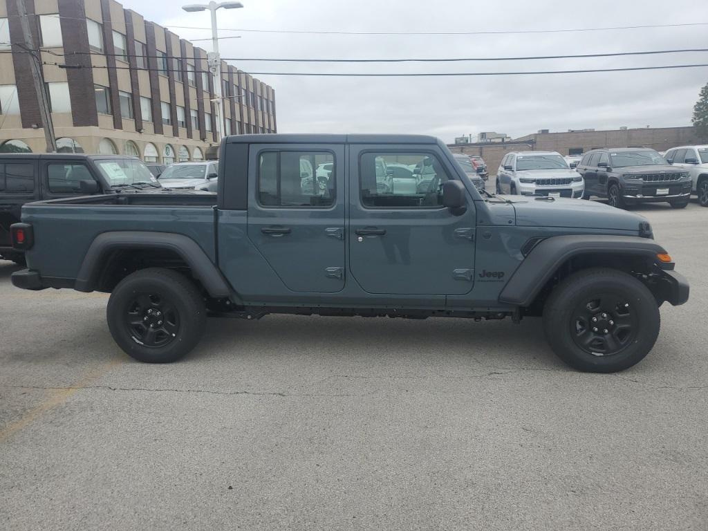 new 2025 Jeep Gladiator car, priced at $37,411