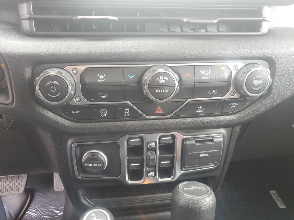 new 2025 Jeep Gladiator car, priced at $37,411