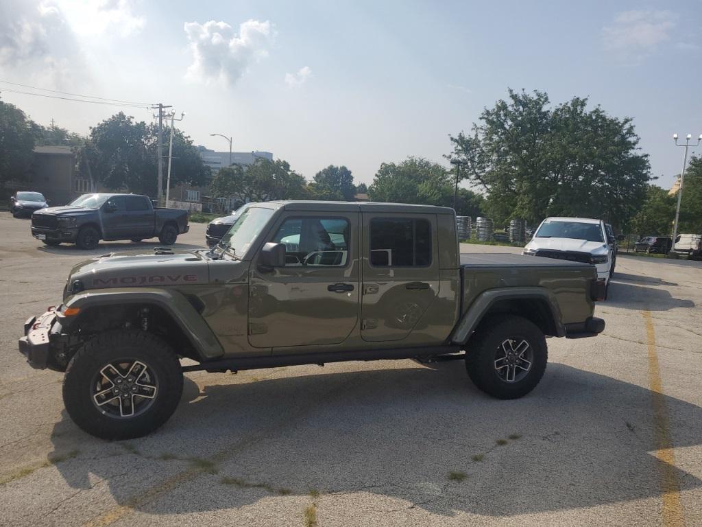 new 2025 Jeep Gladiator car, priced at $56,384