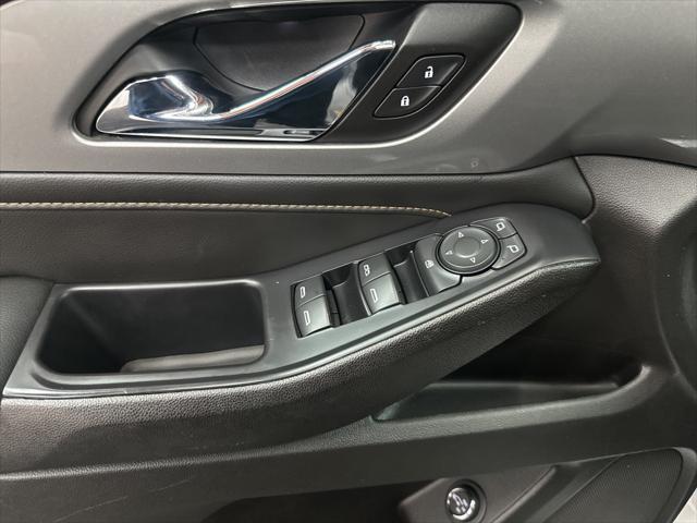 used 2021 Chevrolet Traverse car, priced at $28,500