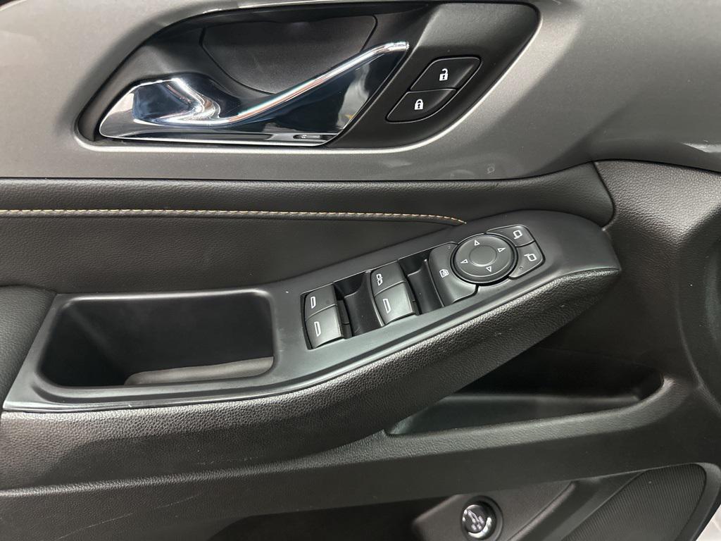 used 2021 Chevrolet Traverse car, priced at $26,995