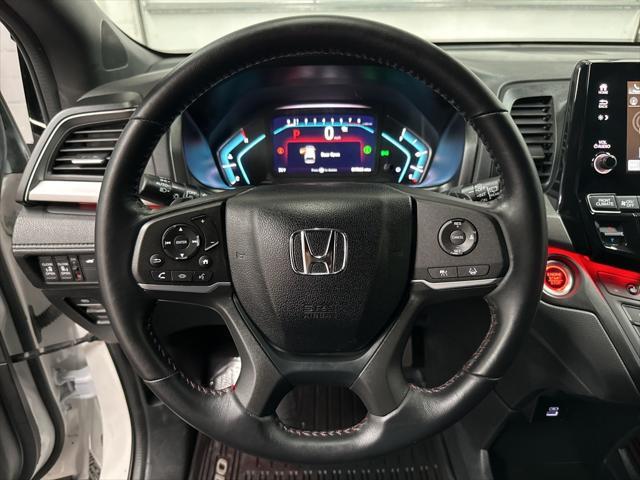 used 2024 Honda Odyssey car, priced at $32,000